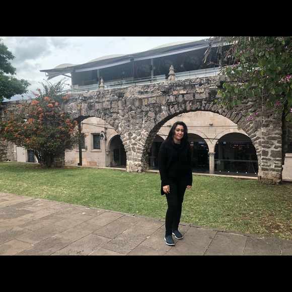 Meet your Posher, Isabel - Picture 9 of 9